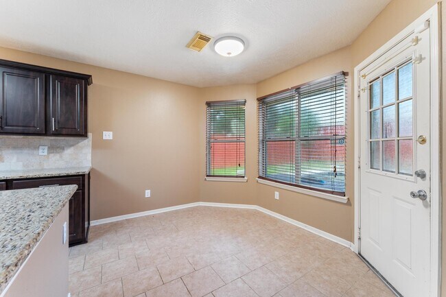 Building Photo - 1835 Taylor Creek Dr