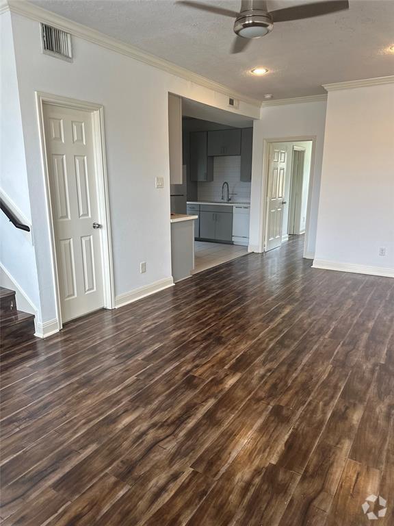 Building Photo - 3738 Lehall St