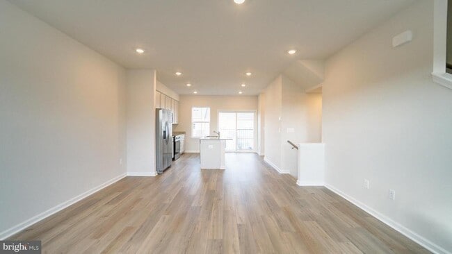 Building Photo - 103 Brashear Ct