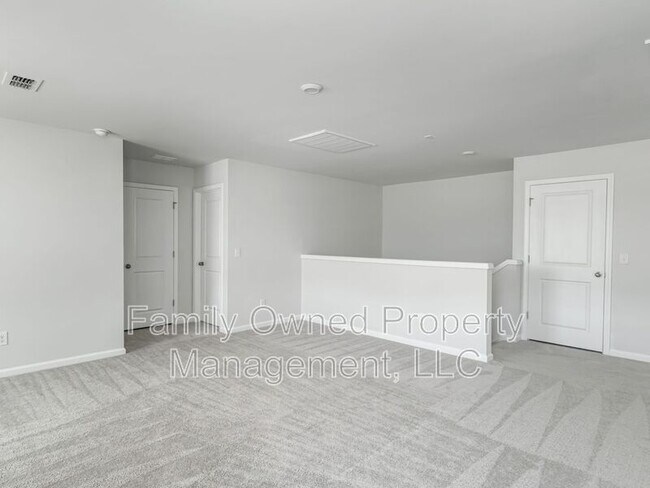 Building Photo - 519 Donnas Vw Wy