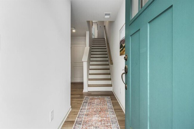 Building Photo - 2016 Bixby Byway Dr SE