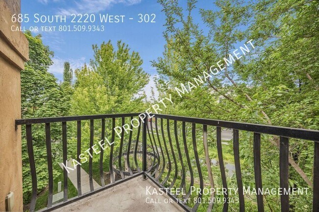 Building Photo - 685 S 2220 W