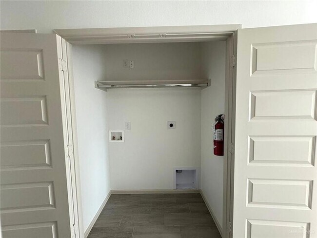 Building Photo - 7814 N 58th St