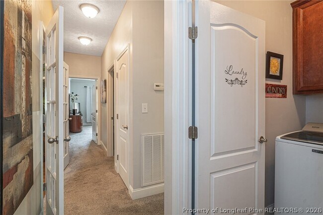 Building Photo - 3021 Bankhead Dr