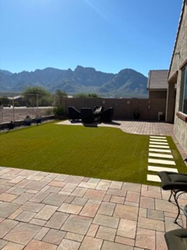 Building Photo - STUNNING NEWER HOME- GATED