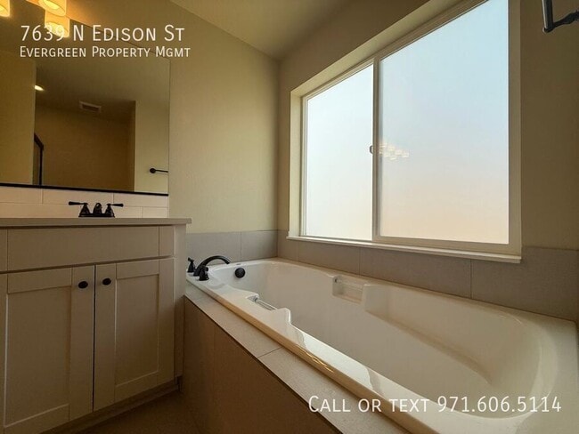 Building Photo - 7639 N Edison St