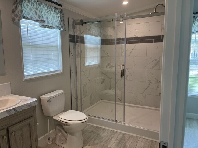 Building Photo - 34611 Ballyhoo Dr