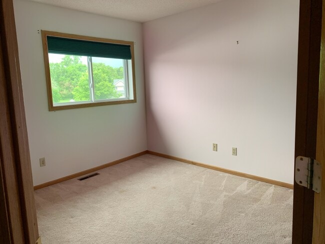 Building Photo - 1018 108th Ln NW