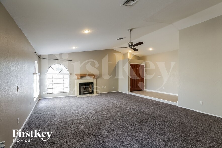 Building Photo - 2994 N Benson Ln