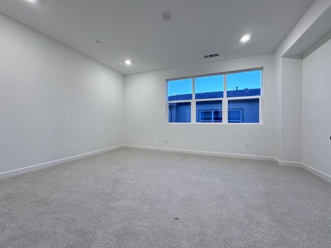 Building Photo - 12045 Sienna Ln