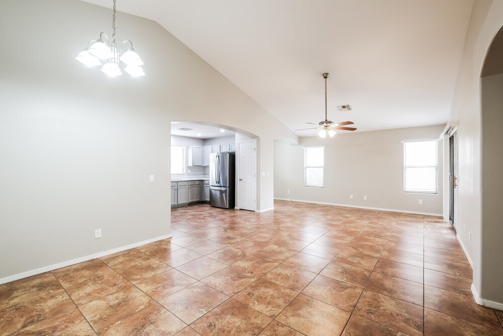 Building Photo - 1604 S 80th Ln