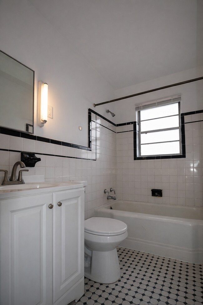 Building Photo - 4406 S Second st