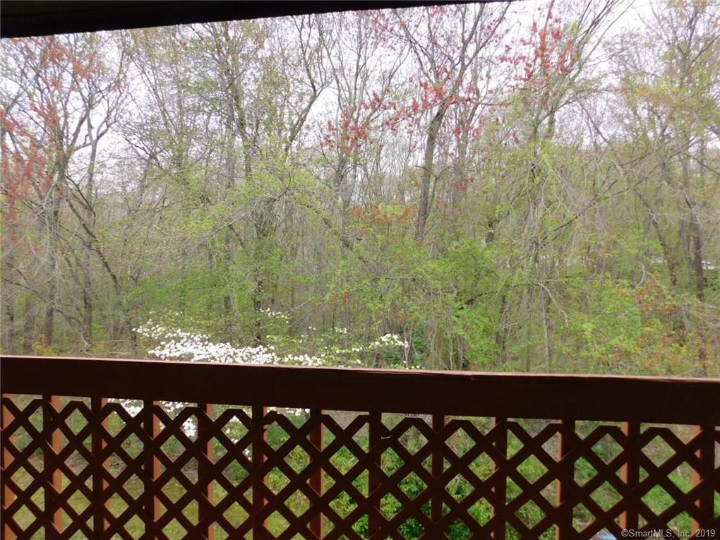 deck - 32 Upper Pattagansett Rd
