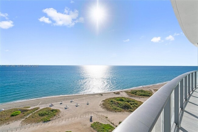 Building Photo - 1116 N Ocean Blvd