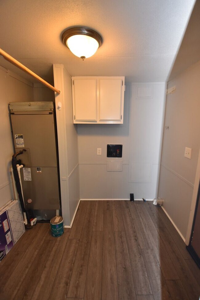 Building Photo - 2 Bedroom Waterfront Home in Riley Village