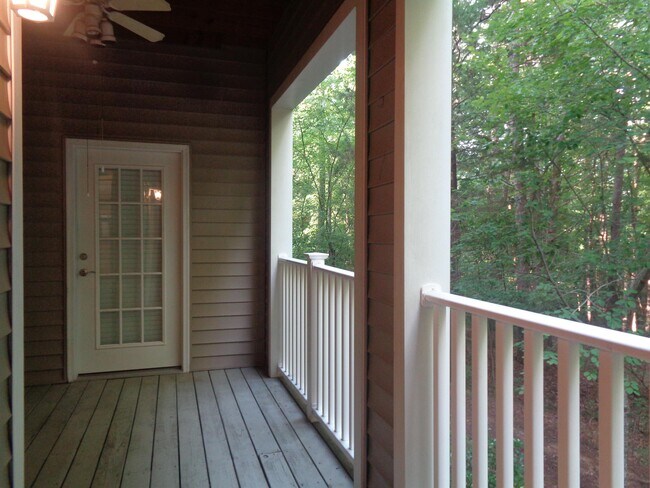 Building Photo - 914 Providence Glen Dr