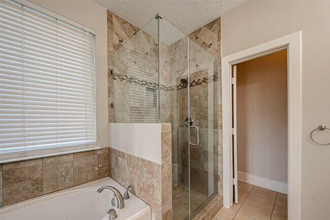 Building Photo - 11223 Switchgrass Ln