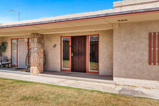 Building Photo - 12828 N 113th Ave