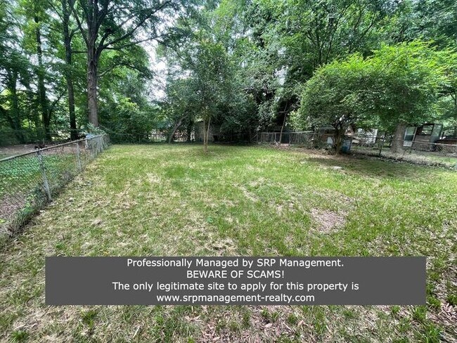 Building Photo - 3 Bedroom / 1 Bath home in Rock Hill, SC -...