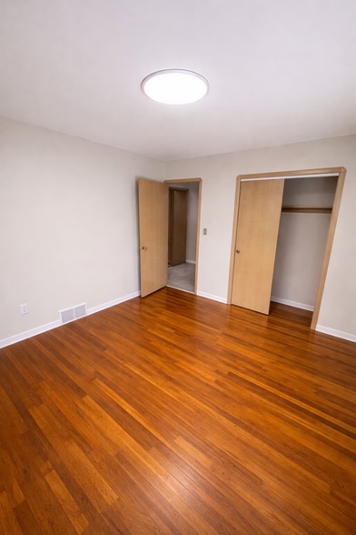 Bedroom 2 with closet. - 6363 State Rd