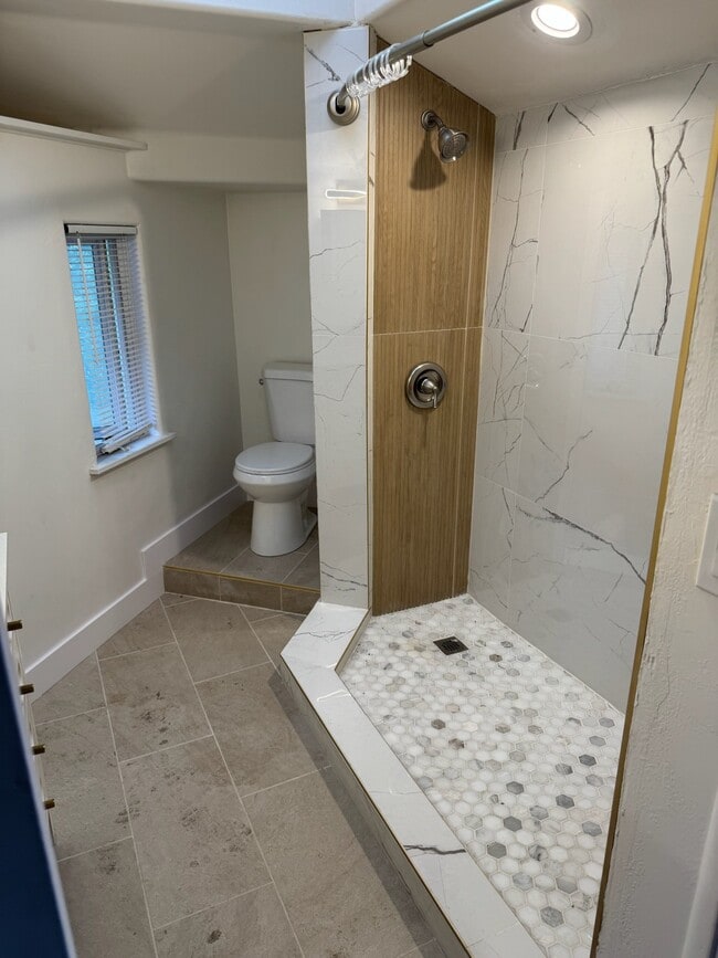 Building Photo - 1216 S 1100 E