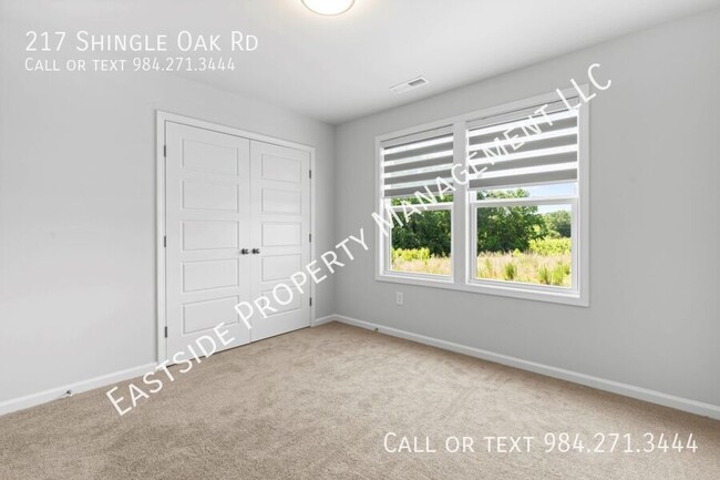 Building Photo - 217 Shingle Oak Rd