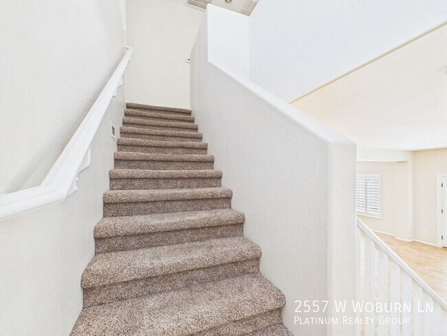 Building Photo - 2557 W Woburn Ln