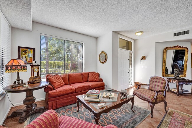 Building Photo - 1025 NW 105th Way