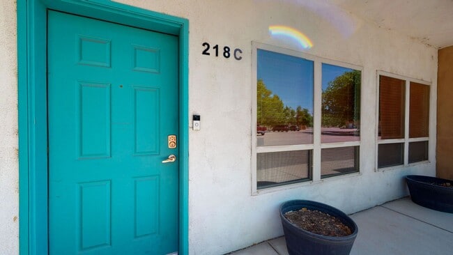 Building Photo - 218 Cynthia Loop NW