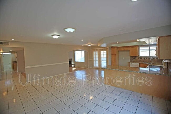 Building Photo - 5736 W Angela Dr