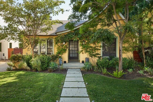 Building Photo - 3422 Larga Ave