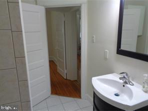 Building Photo - 14 E Madison Ave