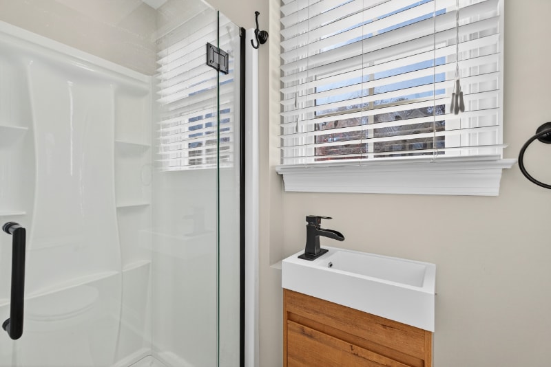 Building Photo - 102 Madison Grove Pl