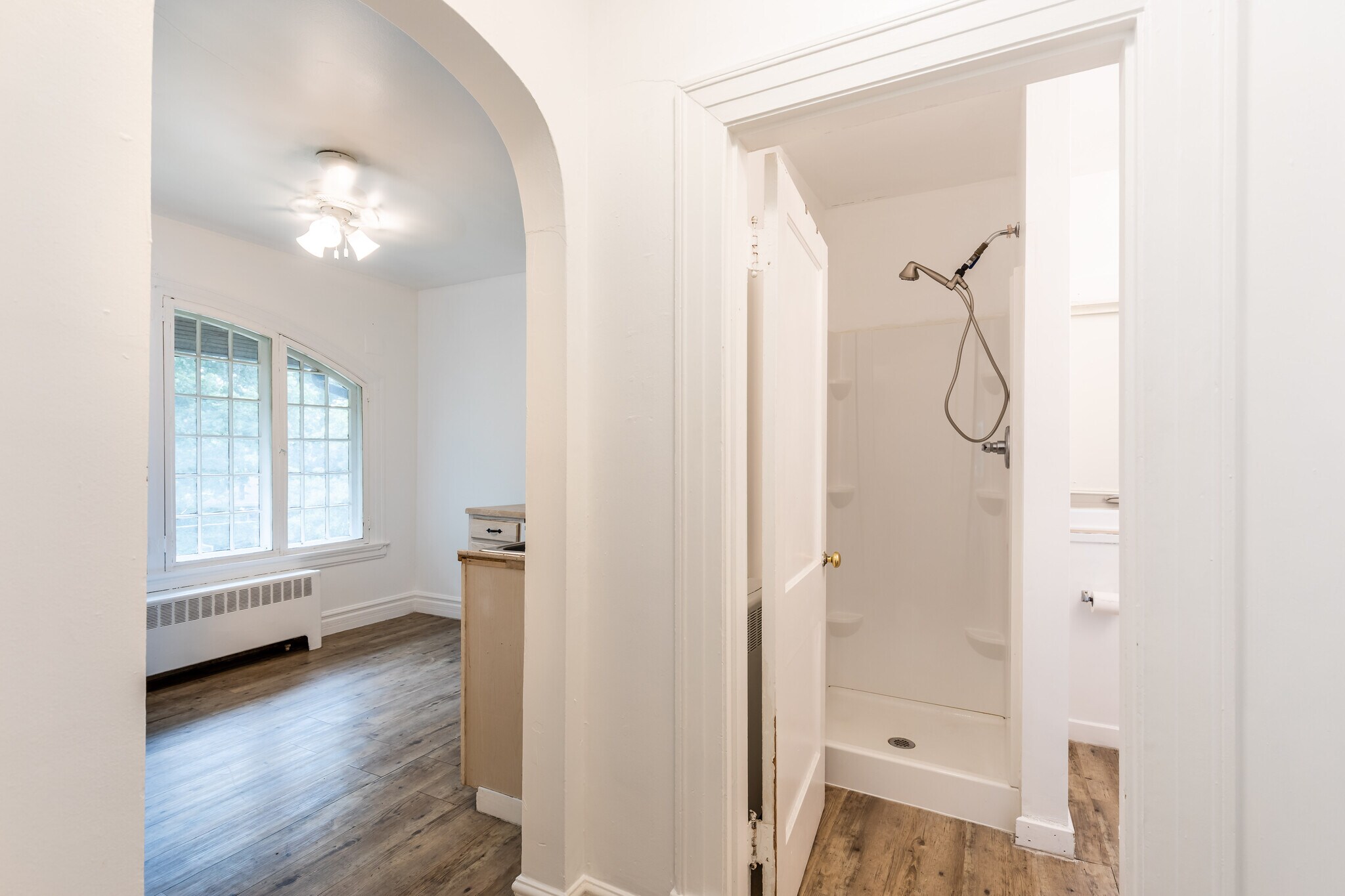 Bathroom - 4412 Erie Ave