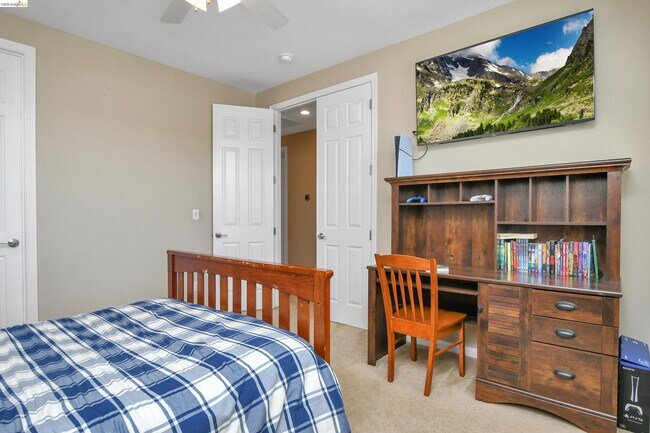 Building Photo - 5563 Arcadia Cir