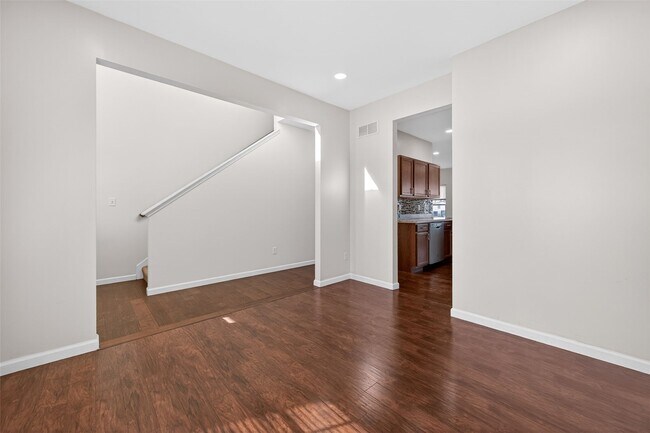 Building Photo - 3501 Charlestowne Crossing Dr