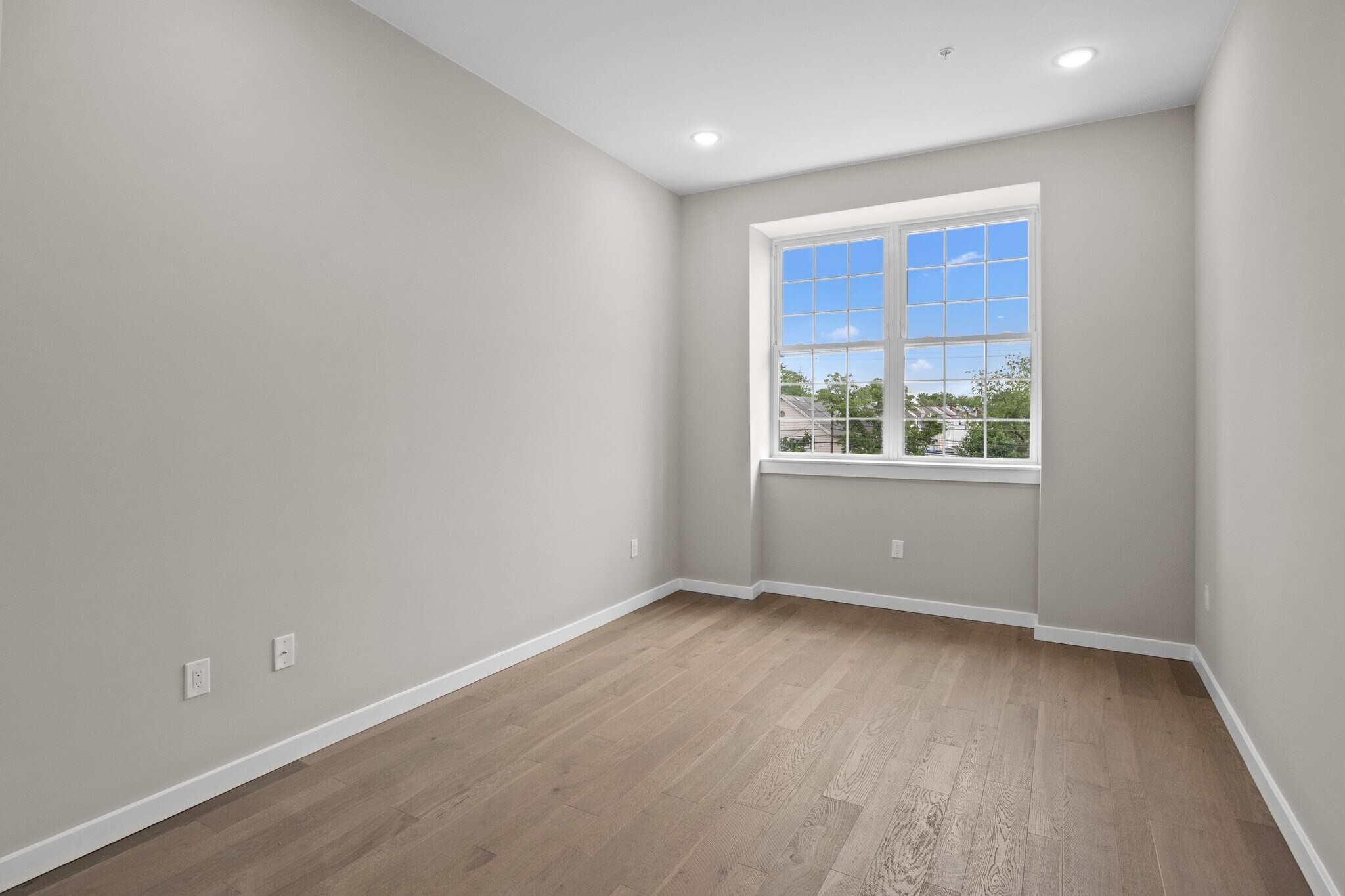 Building Photo - 418 Jefferson Ave