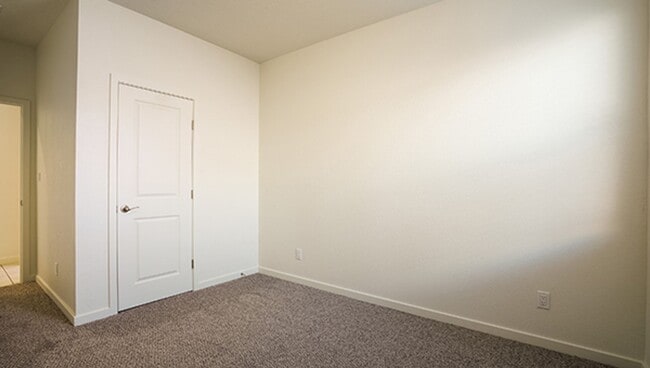 Building Photo - New Construction in Santa Fe!!!!
