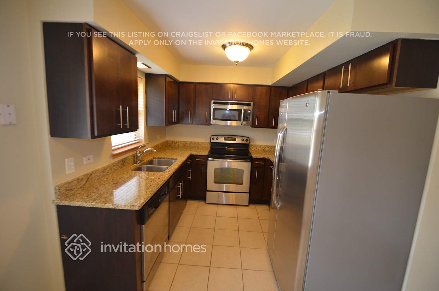 Building Photo - 4532 W 102nd St