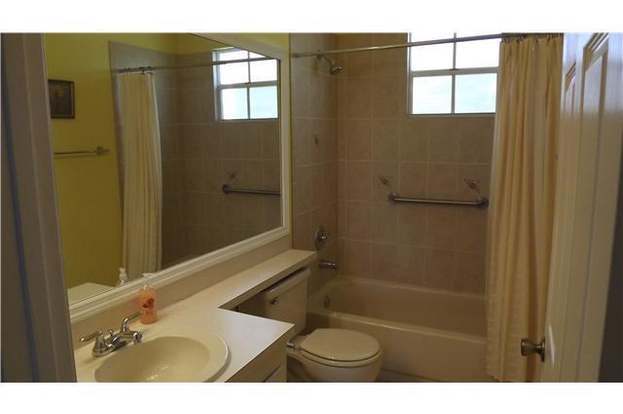 Building Photo - 7265 SW 42nd Ct
