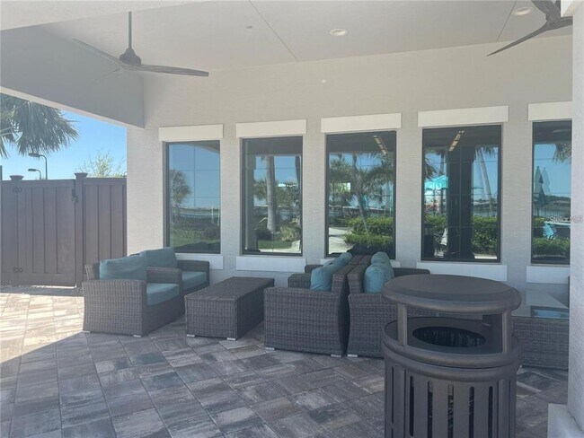 Building Photo - 817 Seascape Pl