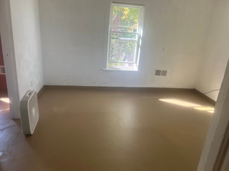 Building Photo - 1068 Washington Ave