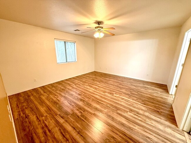 Building Photo - Available Now- Great 3 Bedroom Home in the Ranch at Long Mountain subdivision with Solar!