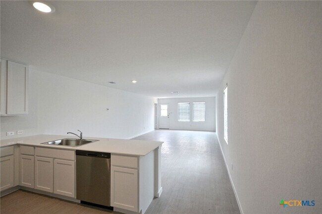 Building Photo - 1506 Pile Trl