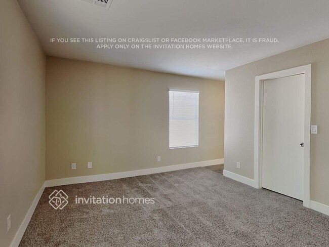 Building Photo - 8648 Shady Pines Dr