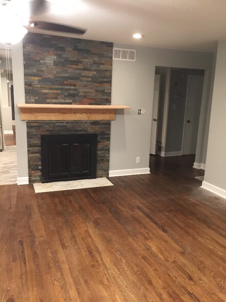 Building Photo - 4633 Murrayhill Rd