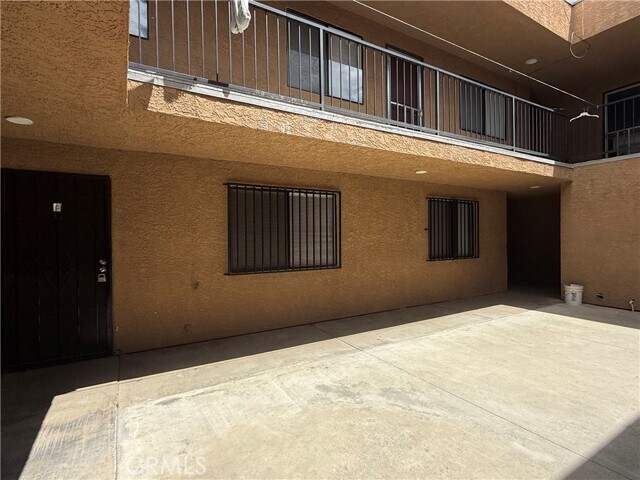 Building Photo - 1604 S Gladys Ave