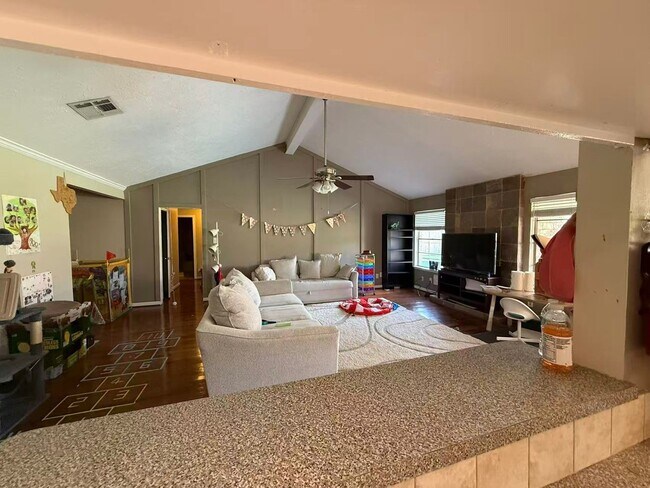 Building Photo - 3107 Wagon Trail Dr