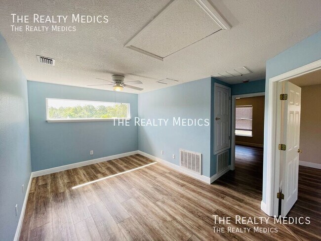 Building Photo - 1356 Periwinkle Blue Way