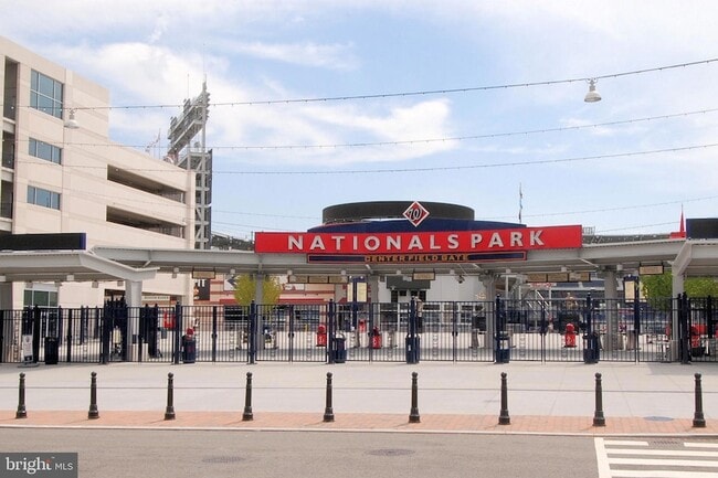 Building Photo - 1301 Delaware Ave SW